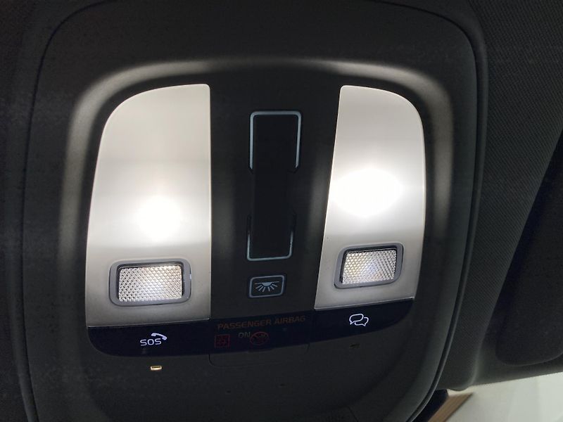 Volvo XC60 T6 eAWD Recharge Ultra Dark  - fotka 35 z 36