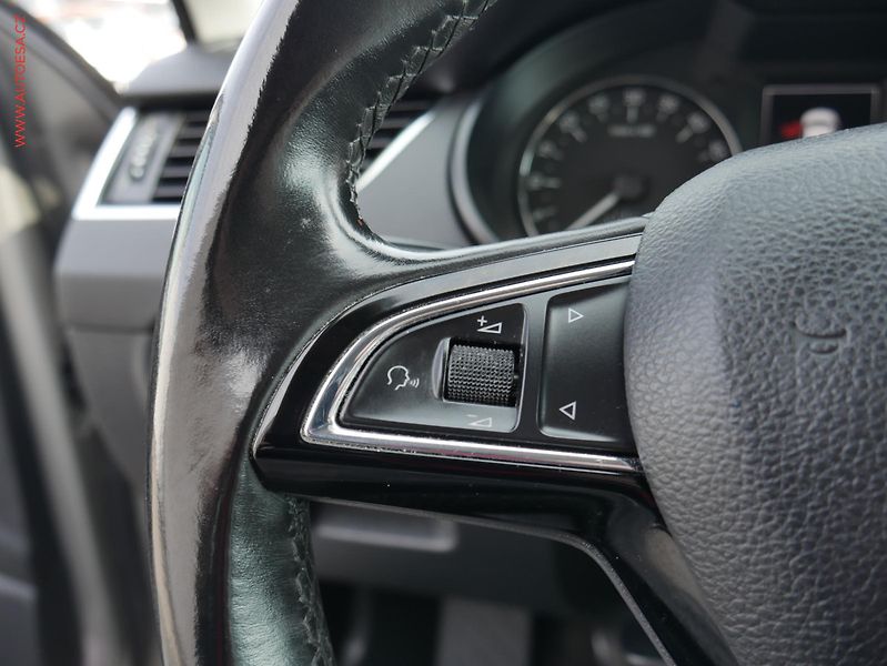 Škoda Octavia (2016) 1.6TDi, ČR, GreenLine - fotka 15 z 17
