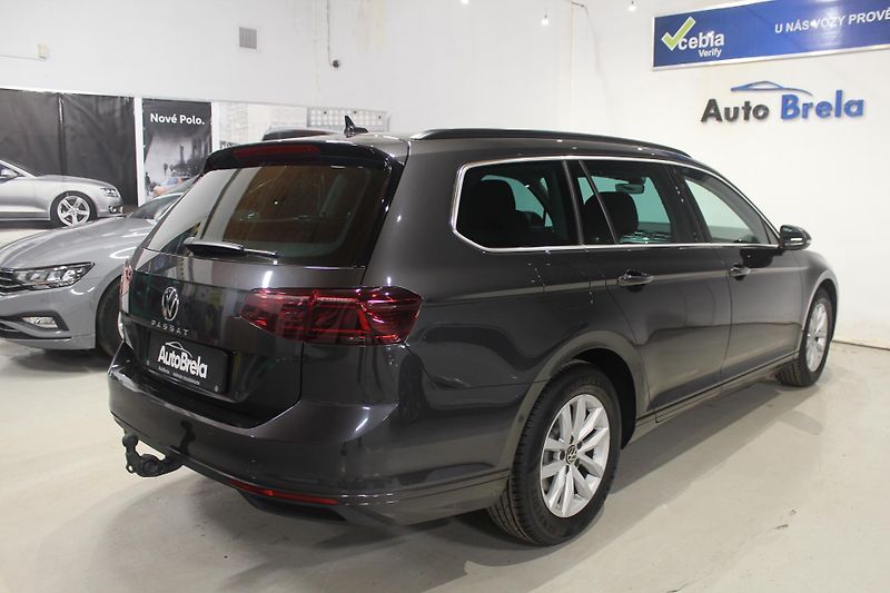 Volkswagen Passat (2022) 2.0TDI DSG Display Tažné  - fotka 13 z 39