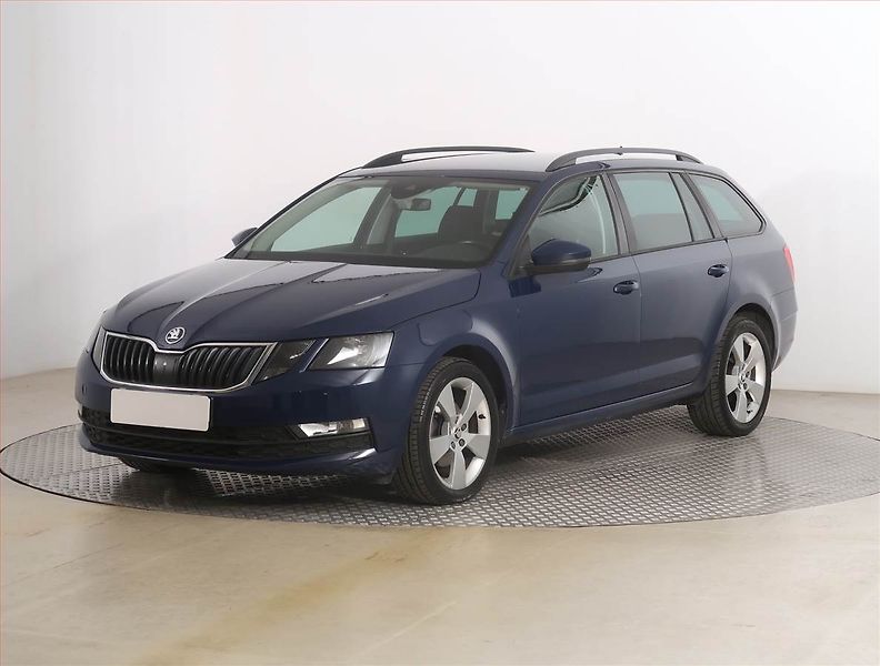 Škoda Octavia (2018) 2.0 TDI, Navi, Tempomat - fotka 2 z 17