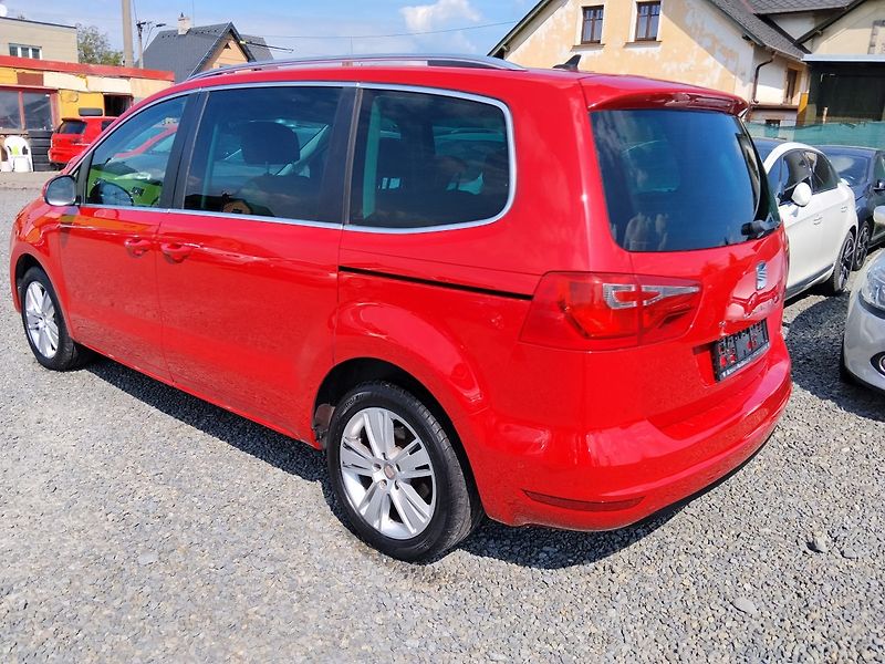 Seat Alhambra (2013) - fotka 9 z 45
