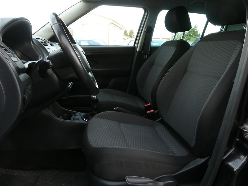 Škoda Fabia 1,2 TSi, 2 x kola, po servise - fotka 12 z 45