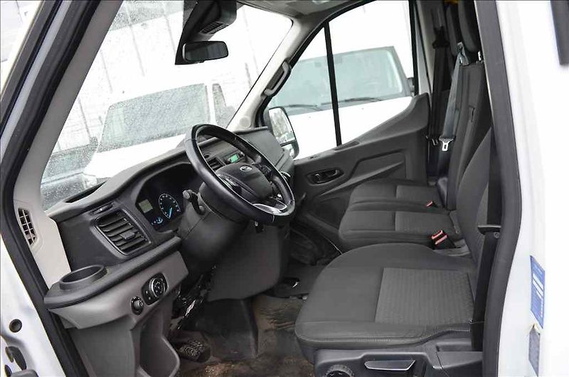 Ford Transit (2021) 2,0 D - fotka 16 z 19