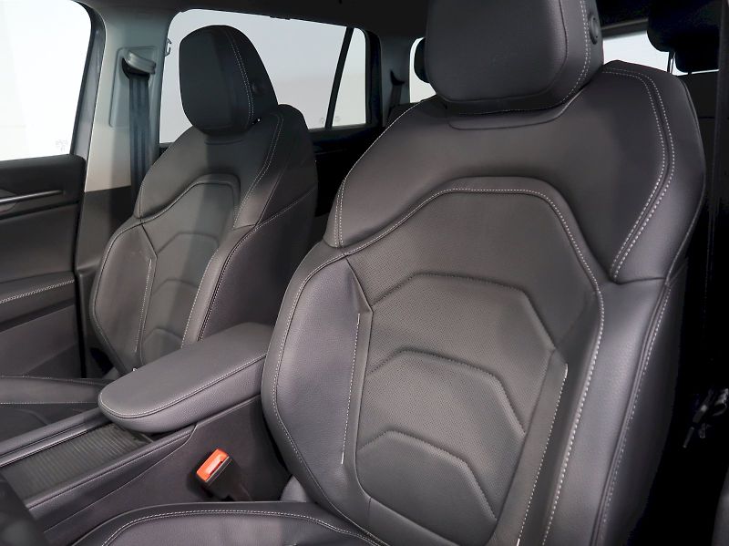 Škoda Kodiaq (2026) EXCLUSIVE 2.0TDI 142KW 4x4 DSG - fotka 16 z 49