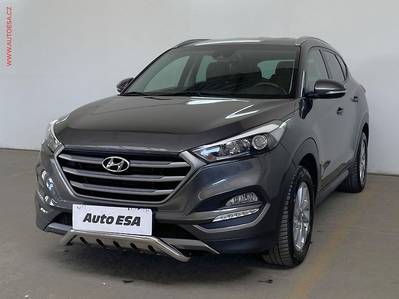 Hyundai Tucson (2016) 1.6 T-GDi, AC, kamera - fotka 3 z 17