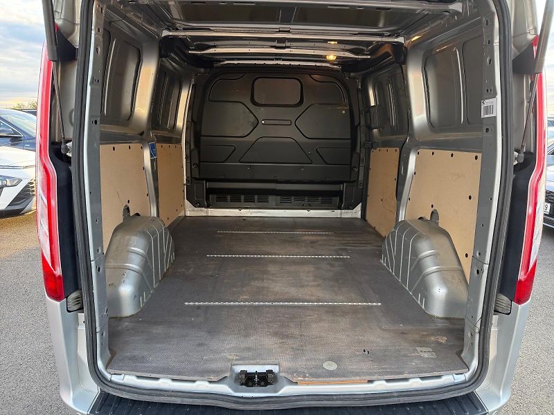 Ford Transit Custom (2022) TREND L1 2.0TDCI 95kW CZ DPH - fotka 6 z 11