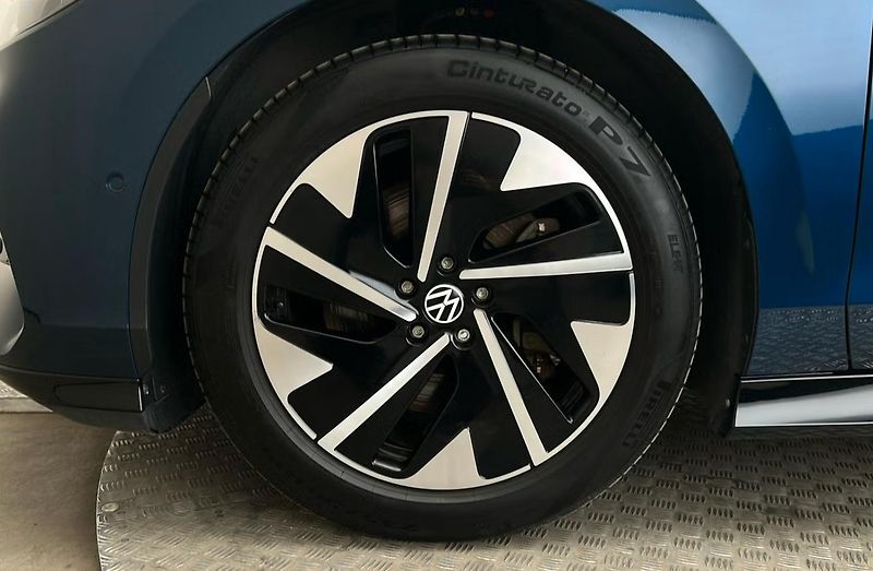 Volkswagen ID.7 Pro 360k Masáž Matrix HuD - fotka 12 z 30