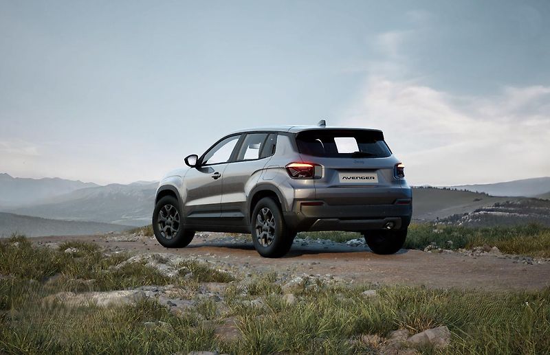 Jeep Avenger 1.2T 6MT 100k Longitude - fotka 3 z 8