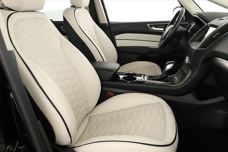Ford S-MAX (2017) Vignale 2.0 EcoBoost, Automat - fotka 7 z 20