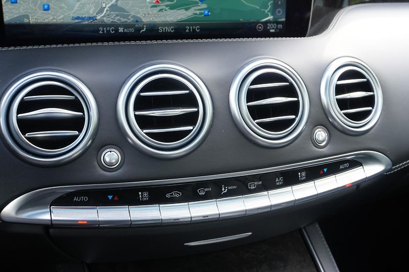 Mercedes-Benz Třídy S S560 Coupe 4Matic, ČR, Masáže - fotka 22 z 44
