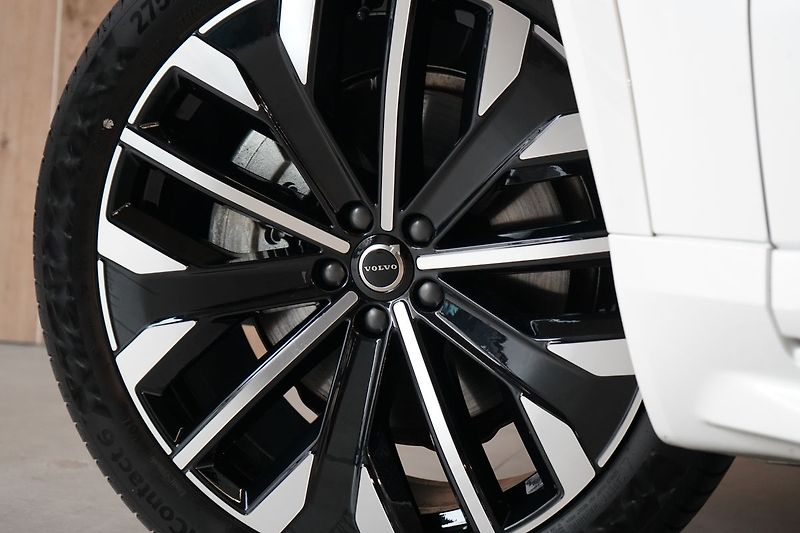 Volvo XC90 B5 PLUS Bright, Vzduch, 360° - fotka 13 z 50