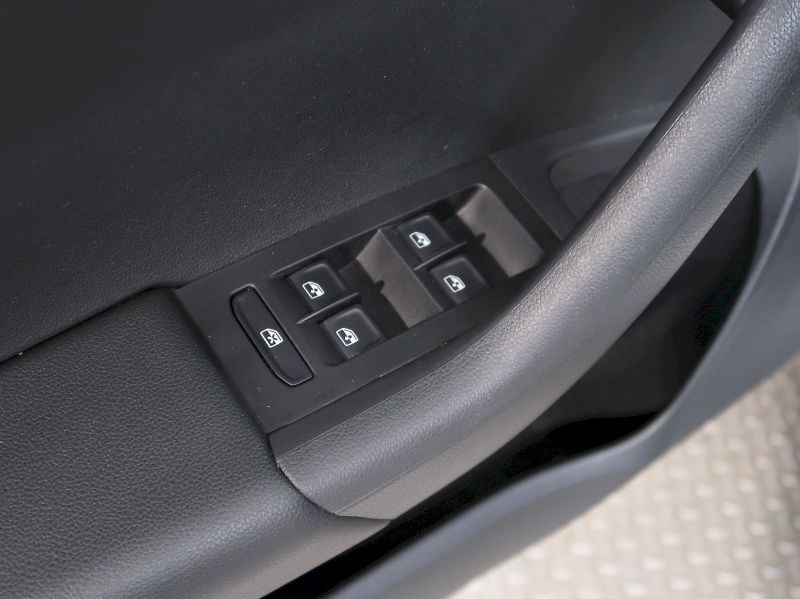 Škoda Octavia (2018) STYLE 1.6TDI 85KW DSG - fotka 34 z 37