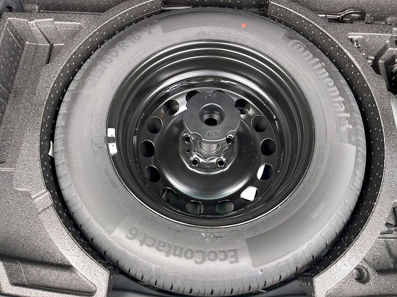 Škoda Karoq (2024) 1.5 TSI 110kW DSG Fresh - fotka 30 z 32