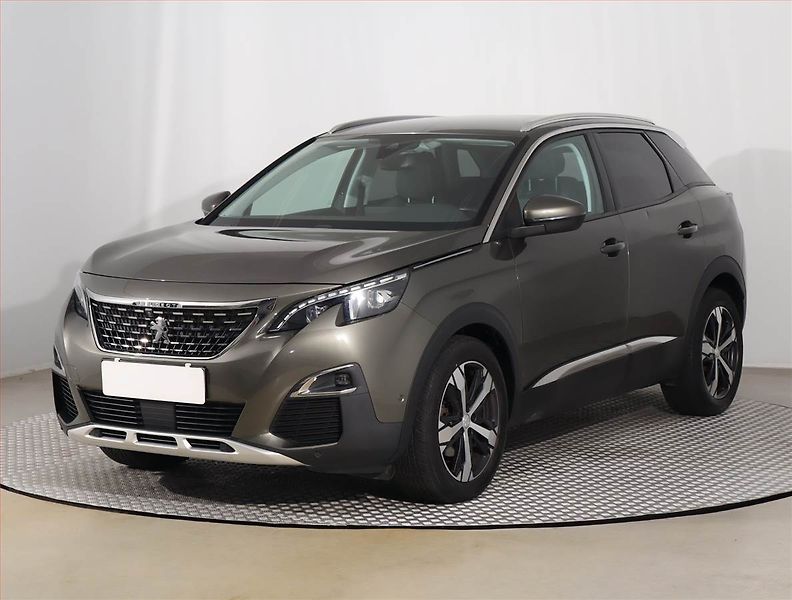 Peugeot 3008 (2019) Allure 1.2 PureTech - fotka 2 z 16