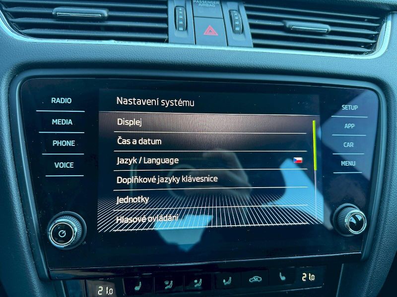 Škoda Octavia (2017) 2.0 TDI 110kW Style - fotka 23 z 35