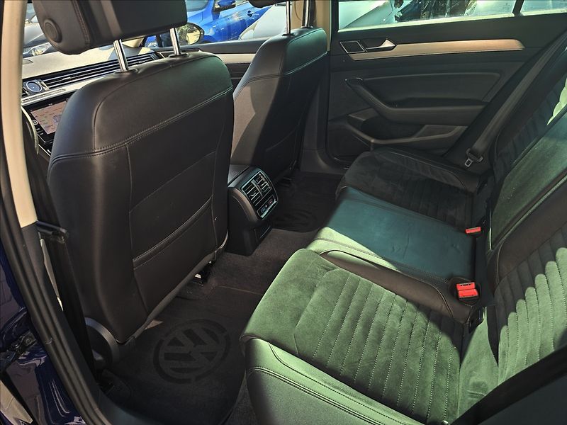 Volkswagen Passat B8 2,0TDi110KW COMFORTLINE - fotka 27 z 49