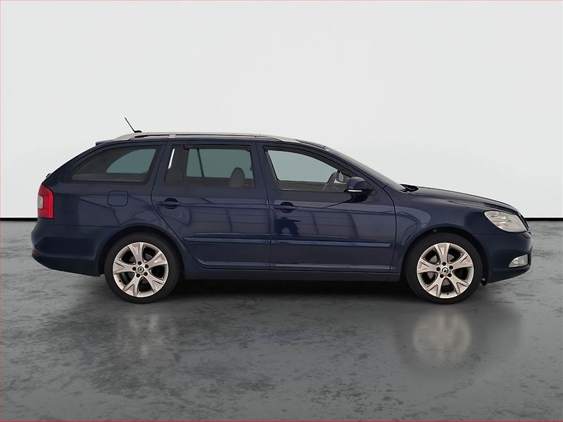 Škoda Octavia (2013) 2.0 TDI, Automat, Navi, Xenony - fotka 6 z 18