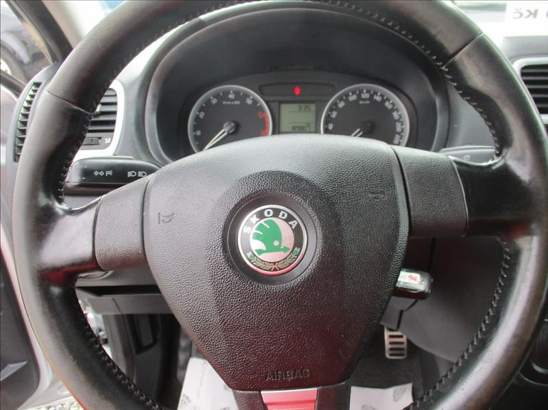 Škoda Roomster 1,4 i 16V, digiklima,serviska, - fotka 19 z 32