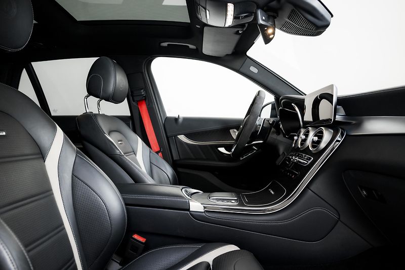 Mercedes-Benz GLC 63S 4M*Aerodymic AMG - fotka 16 z 51