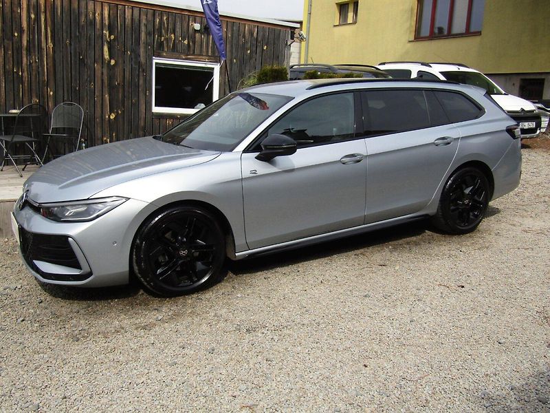 Volkswagen Passat Variant (2024) 2.0 TDI 110kW DSG ACC - fotka 2 z 47