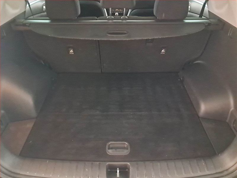 Hyundai Tucson (2017) Trikolor 1.7 CRDi, ČR,1.maj - fotka 14 z 17