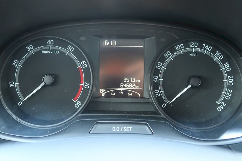 Škoda Fabia (2019) Active 1,0 TSi/70 kW - fotka 17 z 29