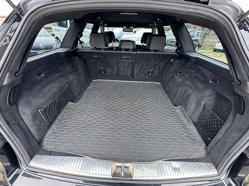Mercedes-Benz Třídy E (2016) 350 3,0D 4X4 AUTOMAT BLUETEC - fotka 41 z 45