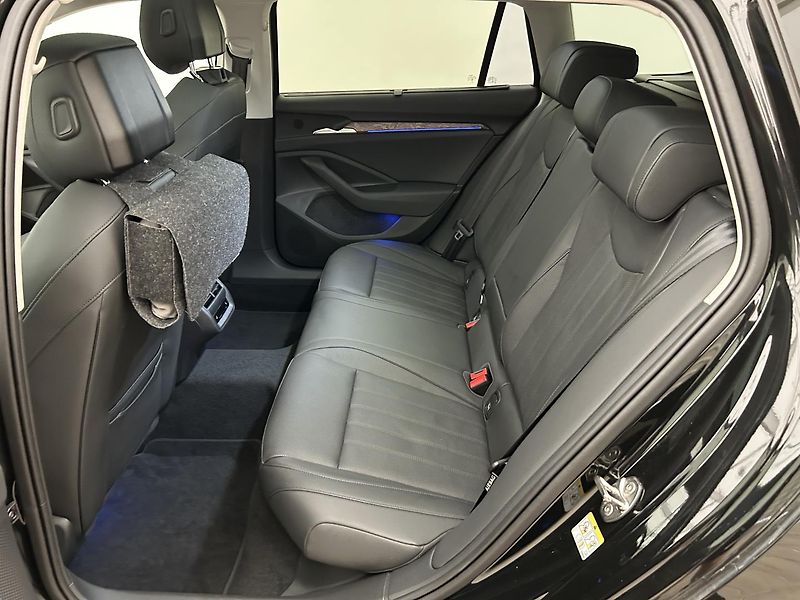 Škoda Superb 2.0 TDI 4x4 L & K - fotka 26 z 34