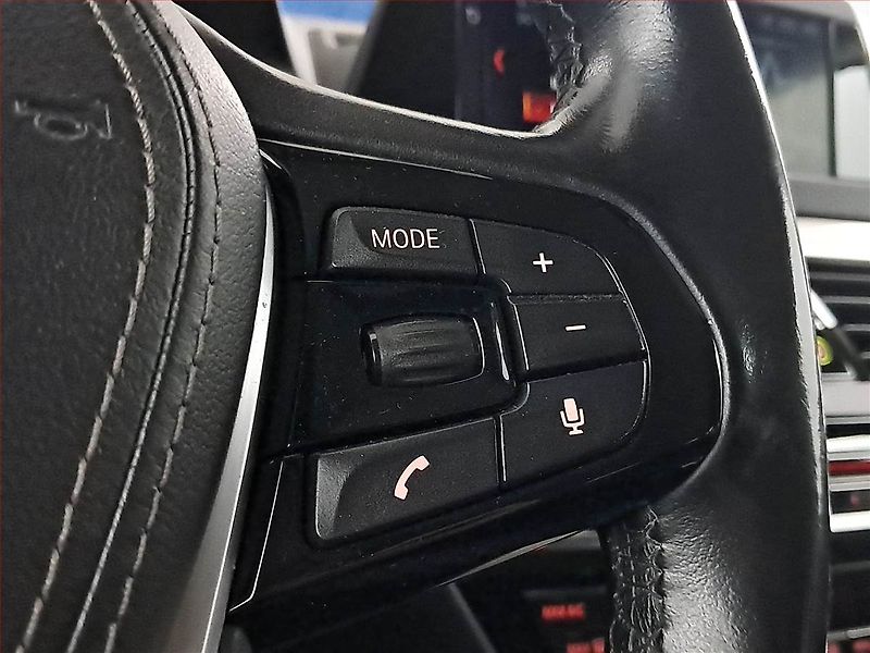 BMW Řada 5 (2017) 520d, Automat, Kůže, Navi - fotka 19 z 26