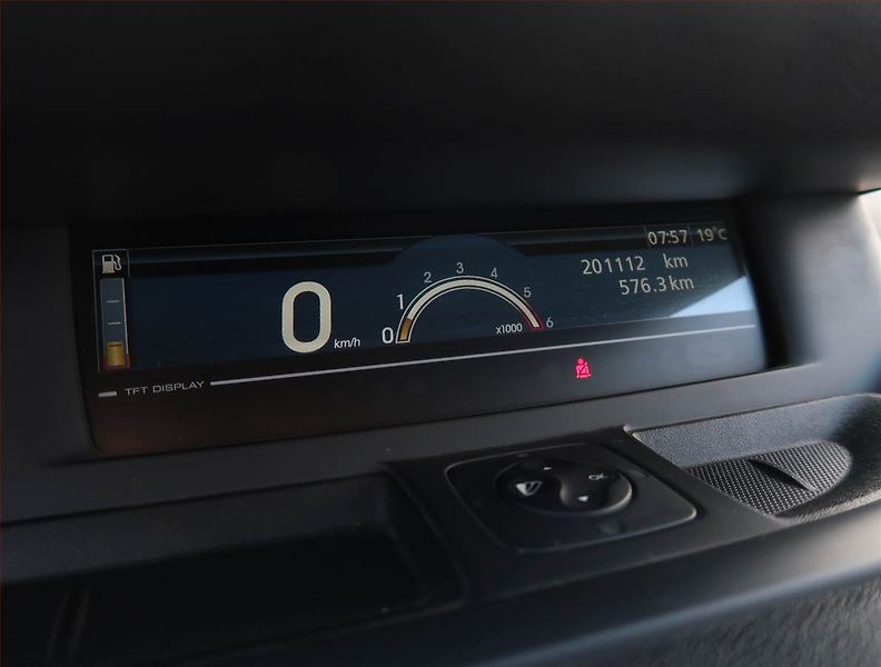 Renault Grand Scénic (2010) 1.9 dCi, ČR,1.maj, po STK - fotka 11 z 18