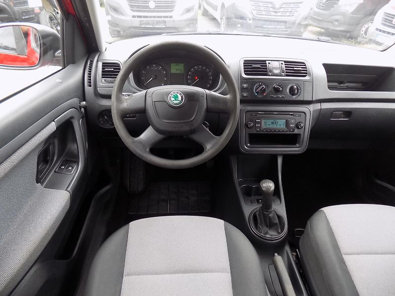 Škoda Roomster 1,2 TSI 63 KW ACTIVE, KLIMA - fotka 25 z 56