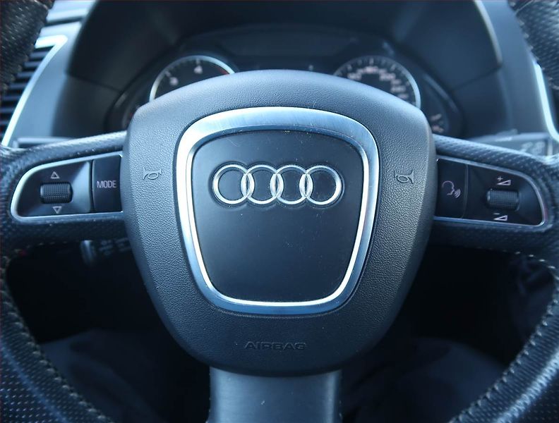 Audi Q5 (2010) S line 3.0 TDI, 4X4, Automat - fotka 18 z 19