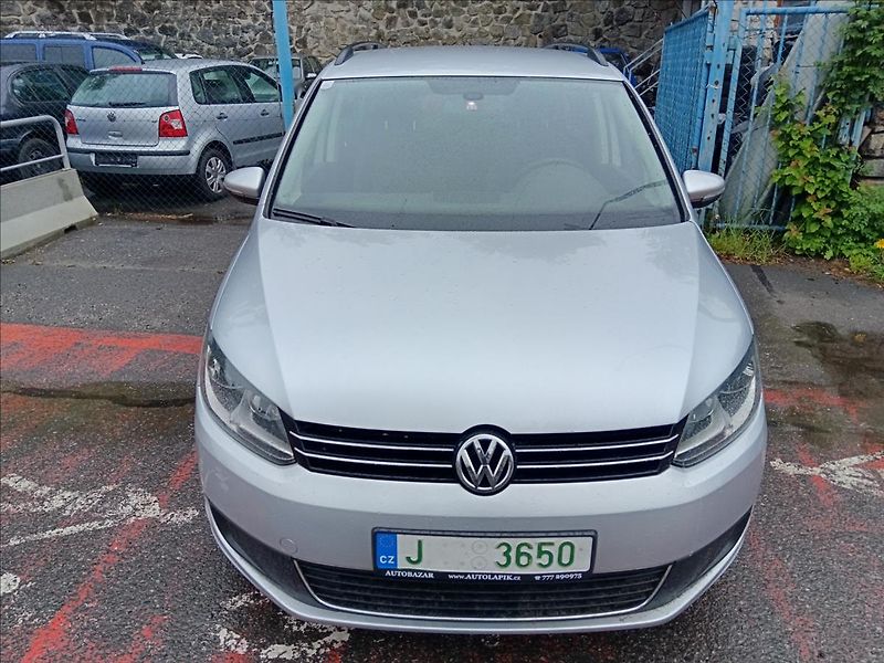 Volkswagen Touran 1,2 TSi  Comfortline - fotka 1 z 24