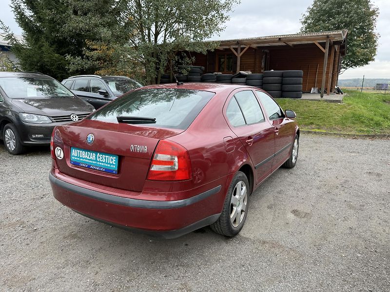 Škoda Octavia 1.6i - fotka 6 z 22