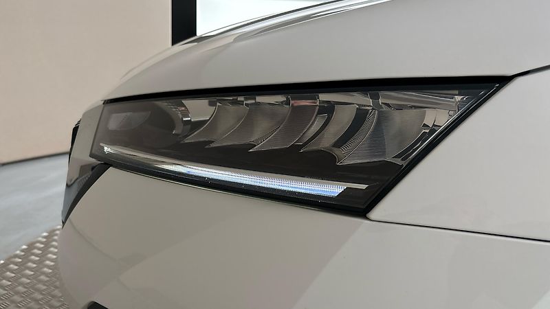 Škoda Octavia 2.0 TDI Style - fotka 18 z 26