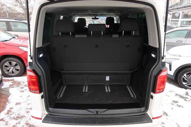 Volkswagen Multivan (2015) Comfortline 2.0 TDI, DPH - fotka 11 z 17