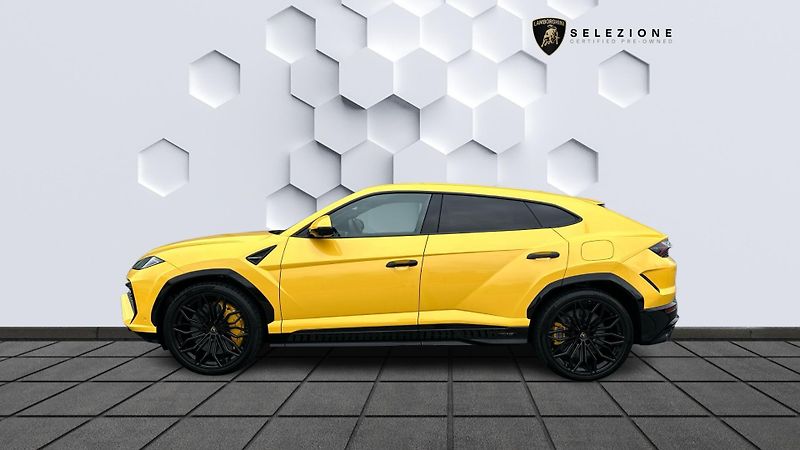 Lamborghini Urus (2026) URUS SE MY26 - fotka 2 z 15