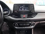 Hyundai i30 (2018) 1.6 CRDi, Tempomat - náhled 12