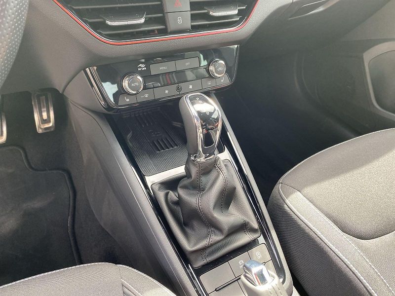 Škoda Kamiq (2025) 1.5 TSI DSG Monte Carlo - fotka 25 z 34