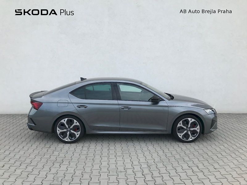 Škoda Octavia (2025) RS TS195/2.0A7F - fotka 10 z 25