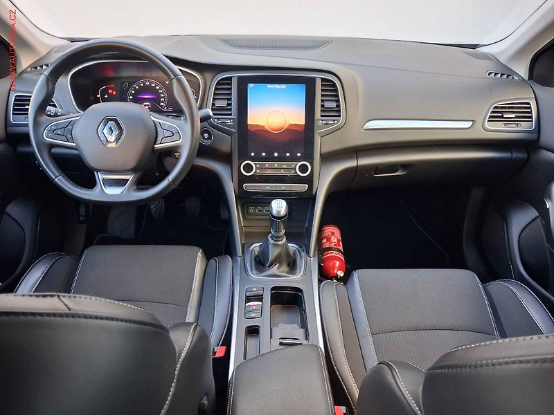 Renault Mégane (2023) 1.3 TCe, LED, navi, kamera - fotka 8 z 18