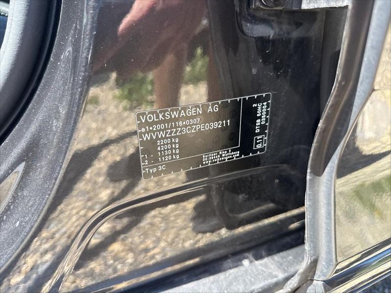 Volkswagen Passat 2,0 TAŽNÉ,IQ LIGHT,KAMERA - fotka 10 z 10