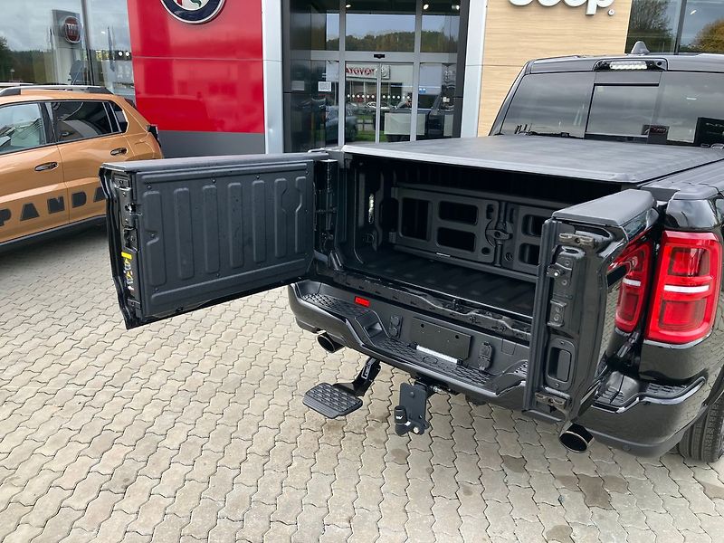 Dodge RAM (2025) 3.0 I6 548k LIMITED NIGHT RAMB - fotka 62 z 81