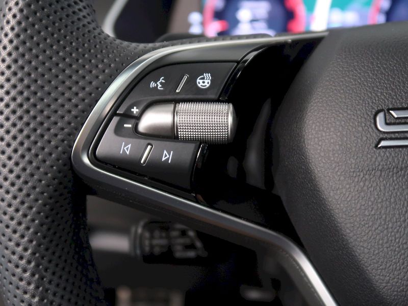 Škoda Octavia (2025) SPORTLINE 2.0TDI 110KW PANORAM - fotka 21 z 45