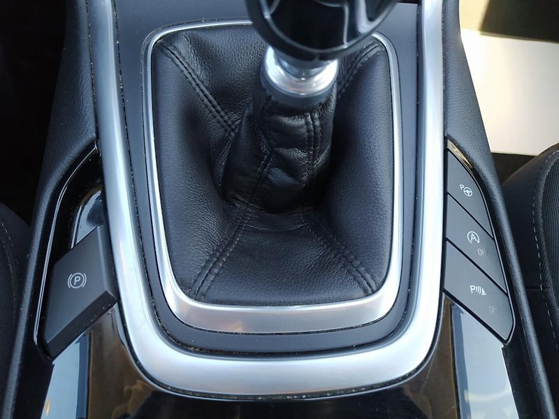 Ford S-MAX (2022) 2.0 EcoBlue 110kW/150k Titaniu - fotka 15 z 20