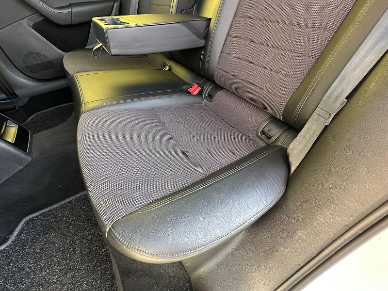 Škoda Octavia (2014) KOMBI 4x4 *1.6TDI/77kW *2.Maj - fotka 27 z 38