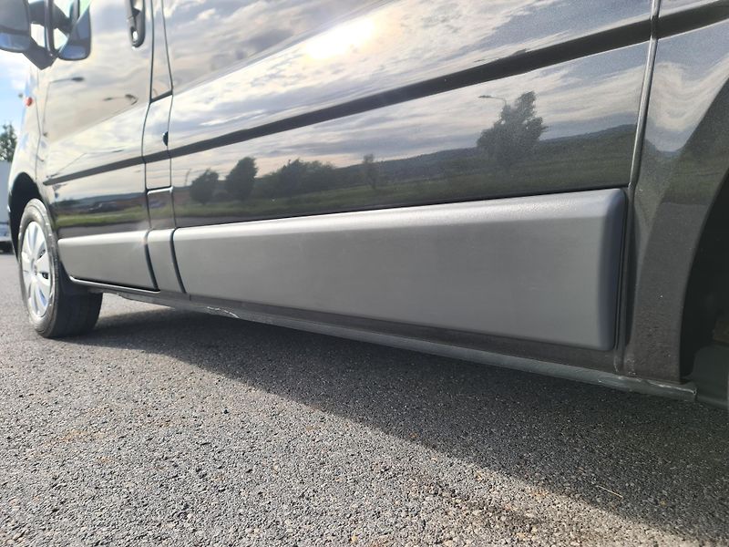 Opel Vivaro (2011) 2.0 CDTi 84-KW 8-MÍST OLOMOUC - fotka 61 z 75