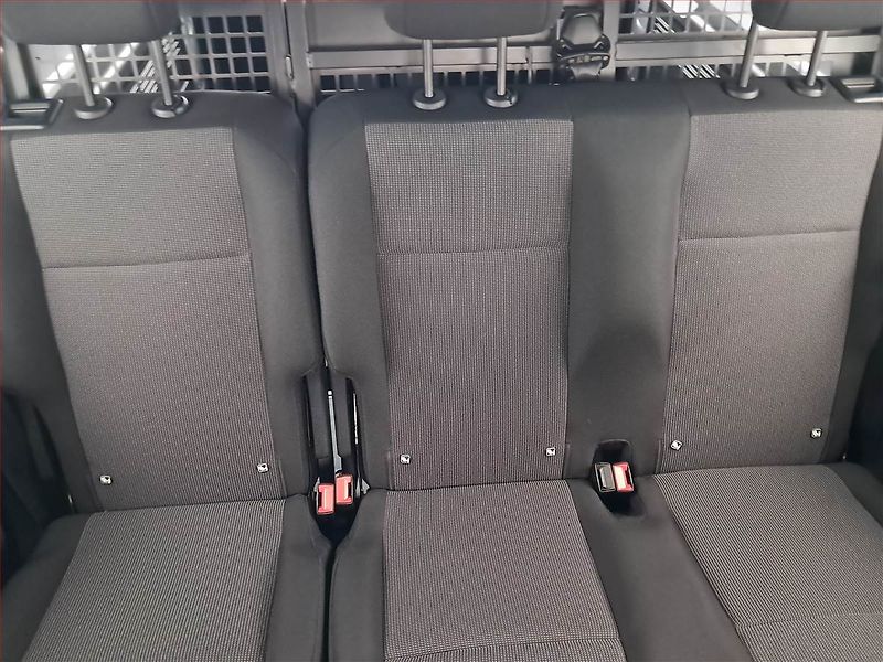 Toyota ProAce City (2024) Maxi 1.5 D-4D, 5Míst, 756kg - fotka 10 z 19