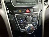 Hyundai i30 (2012) 1.6 MPI, Tempomat - náhled 14