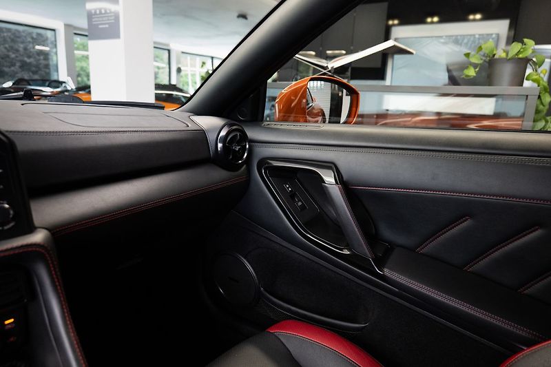 Nissan GT-R R35 BOSE - fotka 15 z 27